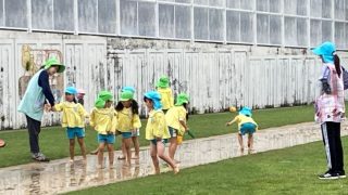 雨がやんで外遊び!!