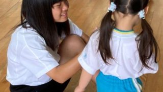 職業体験の生徒さんと交流